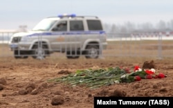 На месте крушения пассажирского самолета "Боинг-737" авиакомпании "Татарстан", ноябрь 2013