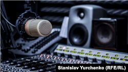 Правозахисники роблять висновок, що останнім часом російська влада Криму навмисне глушить сигнал українських мовників