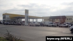 Черги на АЗС у Сімферополі, архівне фото