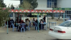 Diňle: 'Arkadagyň propaganda sadakasyna' mejbury pul, azyk toplanýar