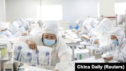 Բժշկական սարքավորումներ արտադրող հիմնարկ, Հուաջան, Յանչժուի նահանգ, Չինաստան, 28 փետրվարի, 2020թ. 
