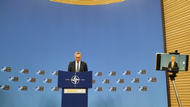 НАТО: Русија досега селективно го спроведуваше договорот за „Отворено небо“