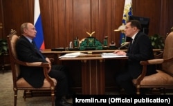 Президент России Владимир Путин и генеральный директор "Росатома" Алексей Лихачёв