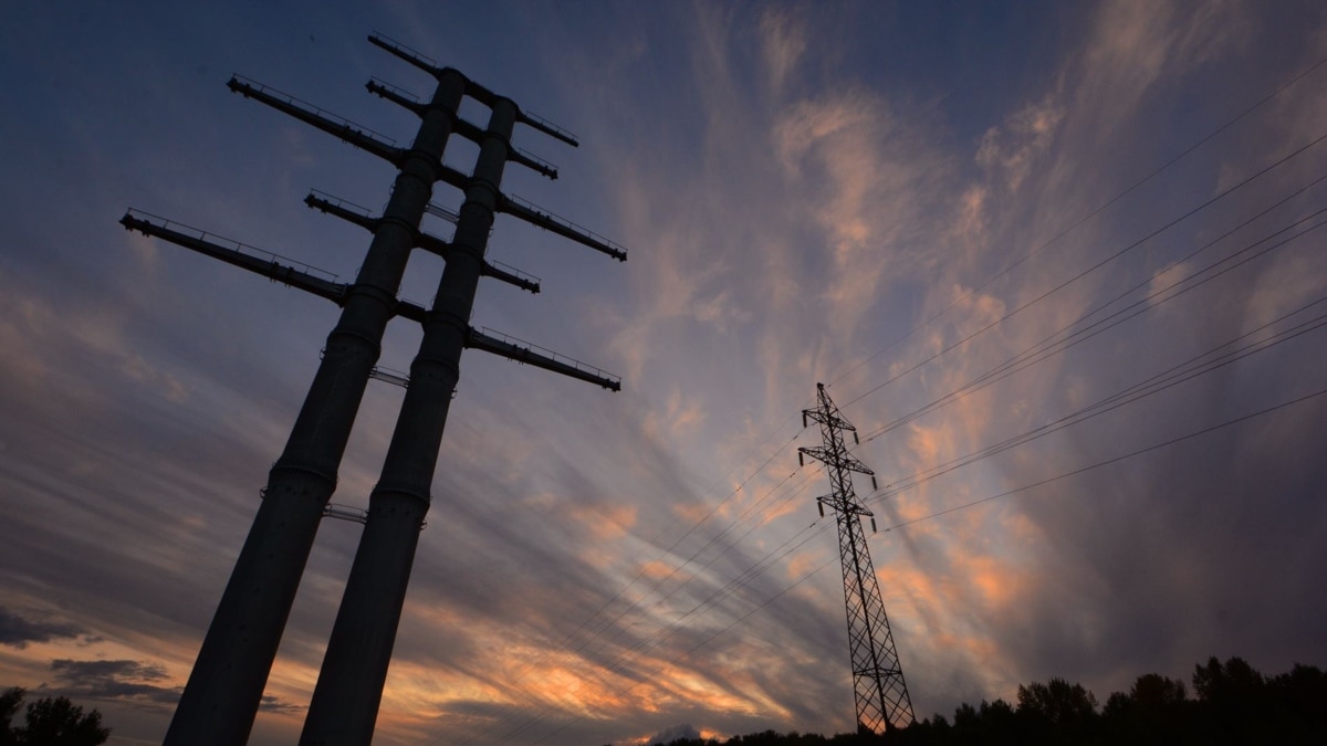 In the Leningrad region, a support of an electric transmission line has been undermined