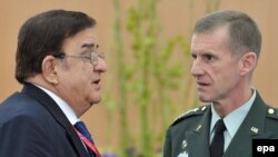 Slovakia -- US General Stanley McChrystal (R) with Afghan Defense Minister Abdul Rahim Wardak at an informal meeting of NATO defense ministers in Bratislava, 23Oct2009