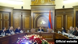 Հայաստանի կառավարության նիստ, արխիվ