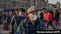 Rizik od brzog širenja virusa donosi i proslava Kineske nove godine u subotu, zbog koje milioni ljudi putuju iz jedne kineske regije u drugu, ali i izvan Kine