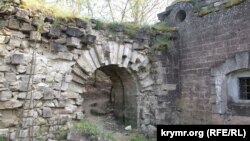 Памятник архитектуры крепость «Керчь» может пострадать вследствие строительства моста