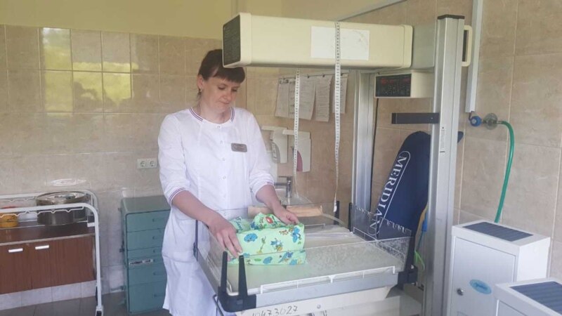 Нехватка медицинских кадров: как в Севастополе из акушерок «делают» педиатров