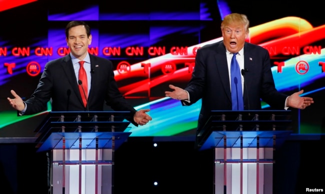 Kandidatët e atëhershëm republikanë për president, Marco Rubio, dhe Donald Trump, gjatë një debati presidencia. 25 shkurt 2016.