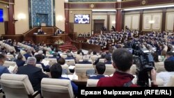 Қазақстан парламентінің сессиясы (Көрнекі сурет).