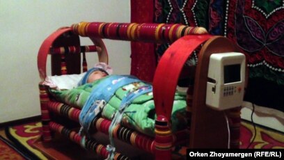 Жігіт өзін сәбізбен сиқырлайды (фото) Жігіт өзін сәбізбен сиқырлайды (фото)