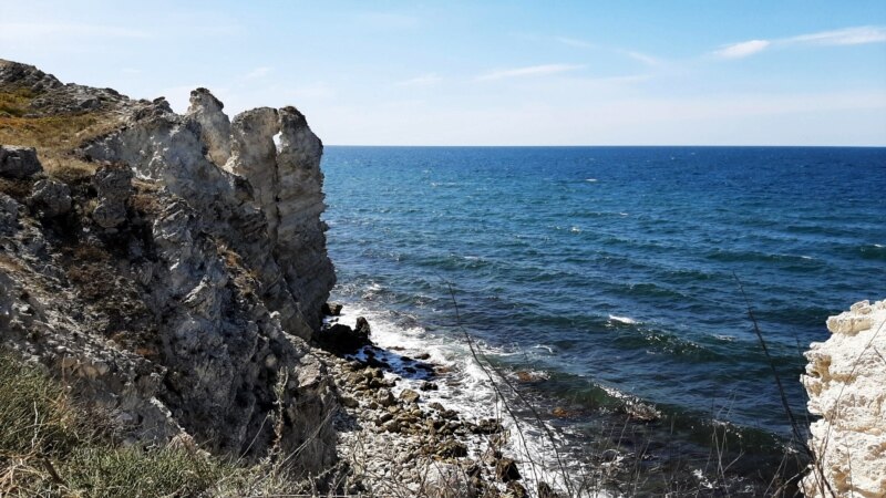 Спасатели в Крыму призвали соблюдать меры предосторожности при прогулке в горах