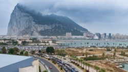 Гибралтар. Вид с испанской стороны