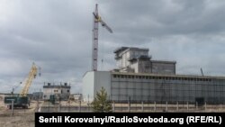 Сухе сховище відпрацьованого ядерного палива (СВЯП-2), як і конфайнмент, зводять ще з 2007-го; воно прийматиме відпрацьовані тепловиділяючі збірки із зупинених блоків ЧАЕС. 22 квітня 2015 року