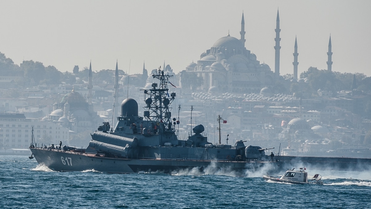 Six Russian Warships Sailing From Mediterranean To Black Sea For Drills