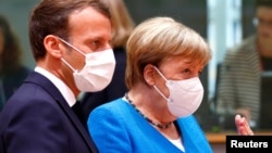 Președintele francez Emmanuel Macron și cancelarul german Angela Merkel