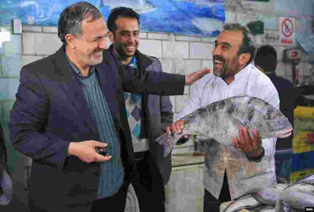 تهران‌گردی؛ سی و ششمین تهران‌گردی احمد مسجدجامعی و گروه تهران‌گردان درمنطقه ۱۲و در بافت قدیمی و تاریخی این منطقه برگزار شد.