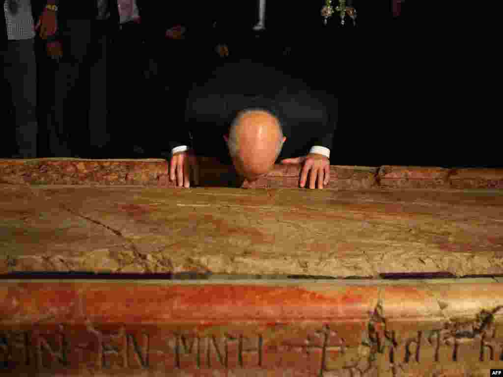 Ерусалім: прэм'ер-міністар Грэцыі Папандрэў у храме Труны Гасподняй