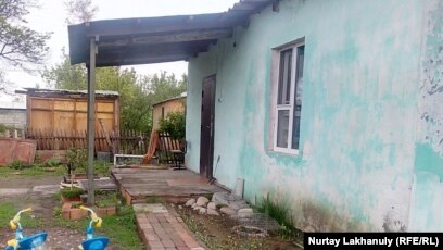 Американдық порножұлдыз және оның күйеуі