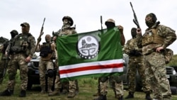 Бойцы батальона имени Джохара Дудаева, воюющие на стороне Украины в войне с Россией во время военной подготовки недалеко от Киева, 27 августа 2022 года 