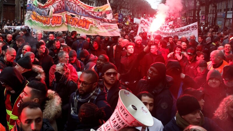 Francuski sindikati ponovo na ulicama zbog penzione reforme
