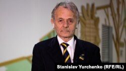 Мустафа Джемилев