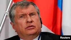 Igor Sechin, kreu i Rosneft, kompanisë më të madhe të naftës në Rusi