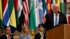 ترامپ با تأکید بر تفاوت بین مردم و حکومت ایران، خواستار انزوای بین‌المللی تهران شد