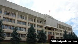 Здание облагосадминистрации Иссык-Кульской области области. Иллюстративное фото