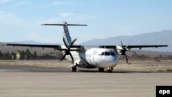 ATR-42 йўловчи ташиш самолёти