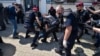 Поліція підтвердила затримання «кількох осіб» під час акцій у центрі Києва