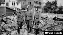 Polițiști germani fotografiați la Bremen în 1943