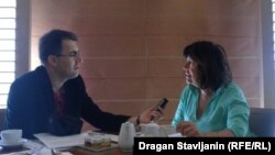 Meri Kaldor tokom razgovora sa Draganom Štavljaninom