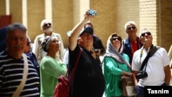 İranda xarici turistlər