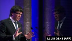 Carles Puigdemont la o conferință de presă la Barcelona