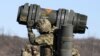 سلاح ضدتانک ساخت کشورهای غربی در دستان سربازان اوکراینی