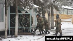 Частина № 702 Внутрішніх військ МВС Киргизстану, з якої втікали солдати, фото 5 лютого 2013 року