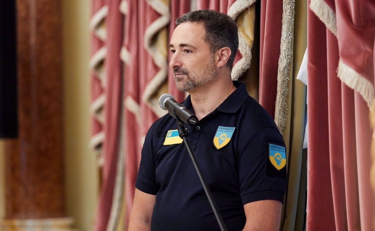 В «Укрпошті» заявляють, що Смілянський залишається гендиректором