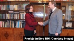 Na susretu o aktuelnoj situaciji u Bosni i Hercegovini: Maureen Cormack i Bakir Izetbegović