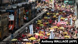 Protestë në Hong Kong kundër një ligji për ekstradim në Kinë.
