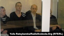 Обвинувачені в залі суду в Дніпропетровську, 17 січня 2013 року