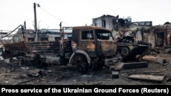 Знищена російська військова техніка у звільненому українськими військовими місті Тростянці Сумської області, 27 березня 2022 року