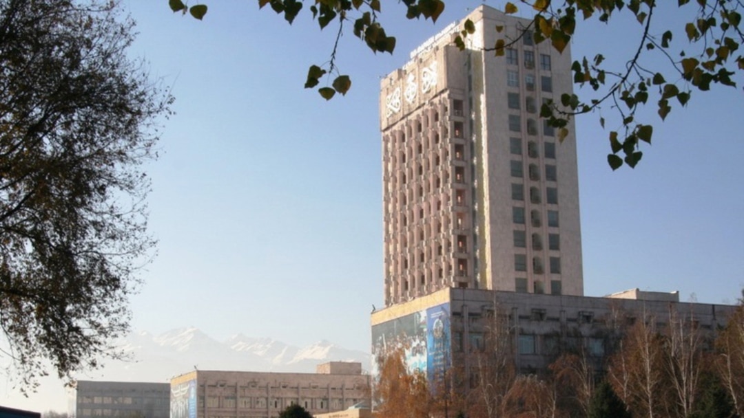 Өте кішкентай балалардың онлайн порносын қараңыз