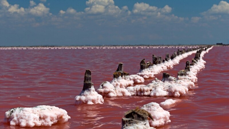 Засуха может повлиять на производство розовой соли в Крыму 