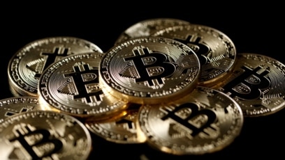 Bitcoin este o schemă piramidală - Adevarat sau fals?