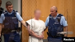 Брентон Таррант в зале суда в Крайстчёрче, Новая Зеландия, 16 марта 2019 года.