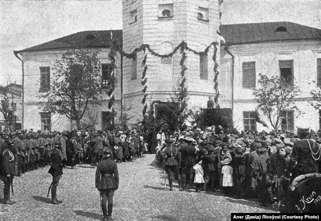 Архіўнае фота магілёўскай ратушы