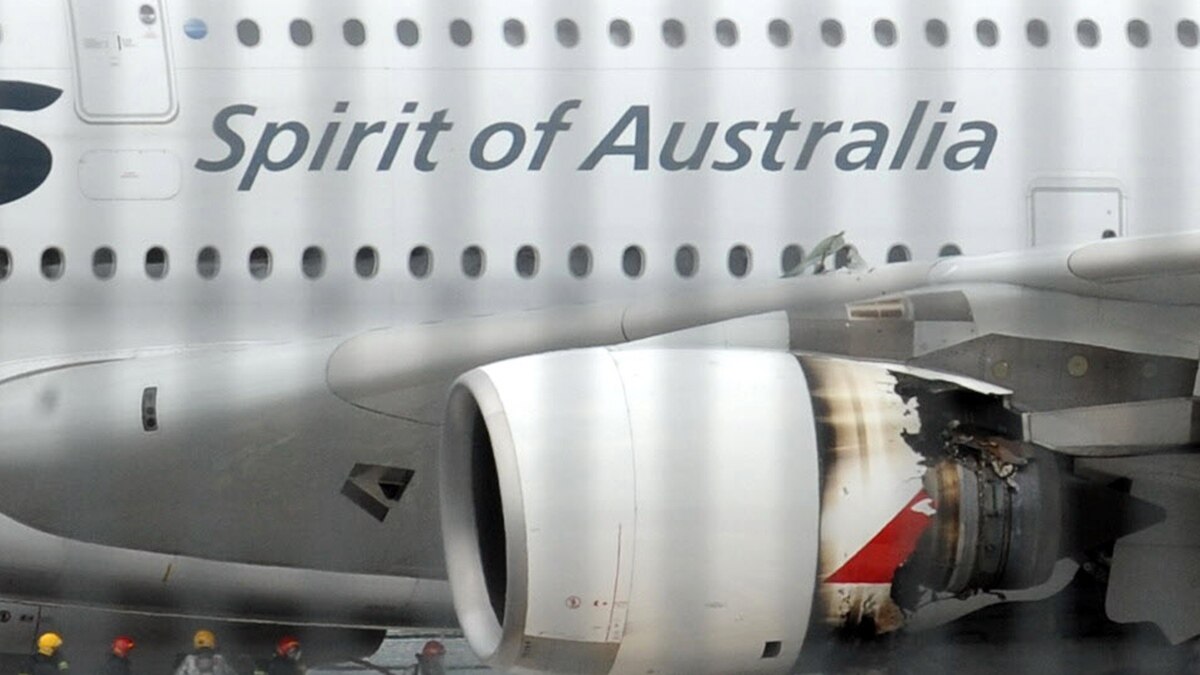 Qantas Ceo Says Oil Leaks Found In Three Engines On A380s