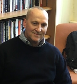 Profesor Kenneth Morrison